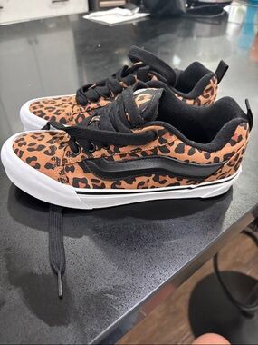 Vans Leopard Print Low Tops - Black & Brown